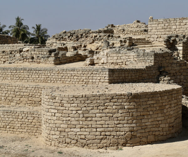 24 Stadtmauer Al- Baleed